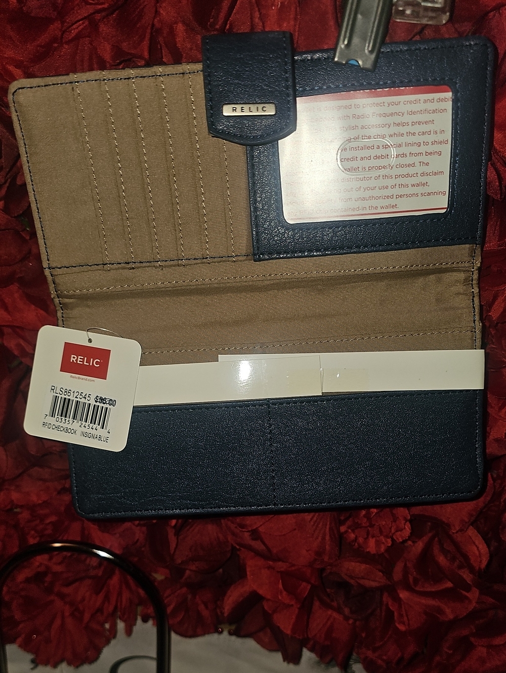 Relic NWT Navy and Tan RFID Trifold Wallet with ID Window